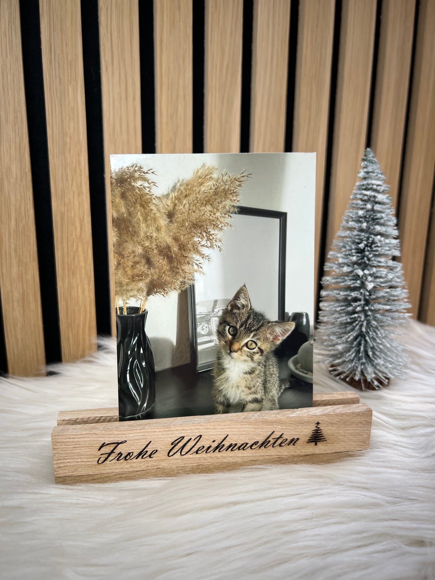 Personalisierbarer Holz-Fotohalter – Ein besonderes Geschenk für besondere Menschen