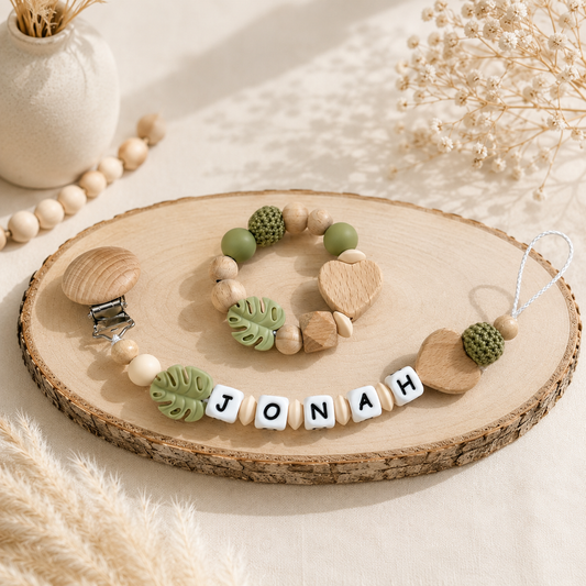 Geschenkset „Jonah“ | Personalisierte Schnullerkette & Greifling