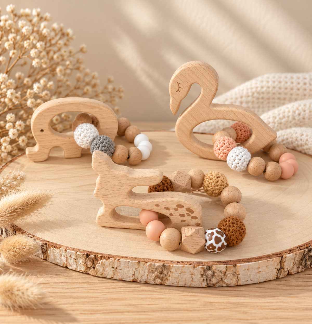 Personalisierter Holz-Greifling | Elefant, Reh & Schwan
