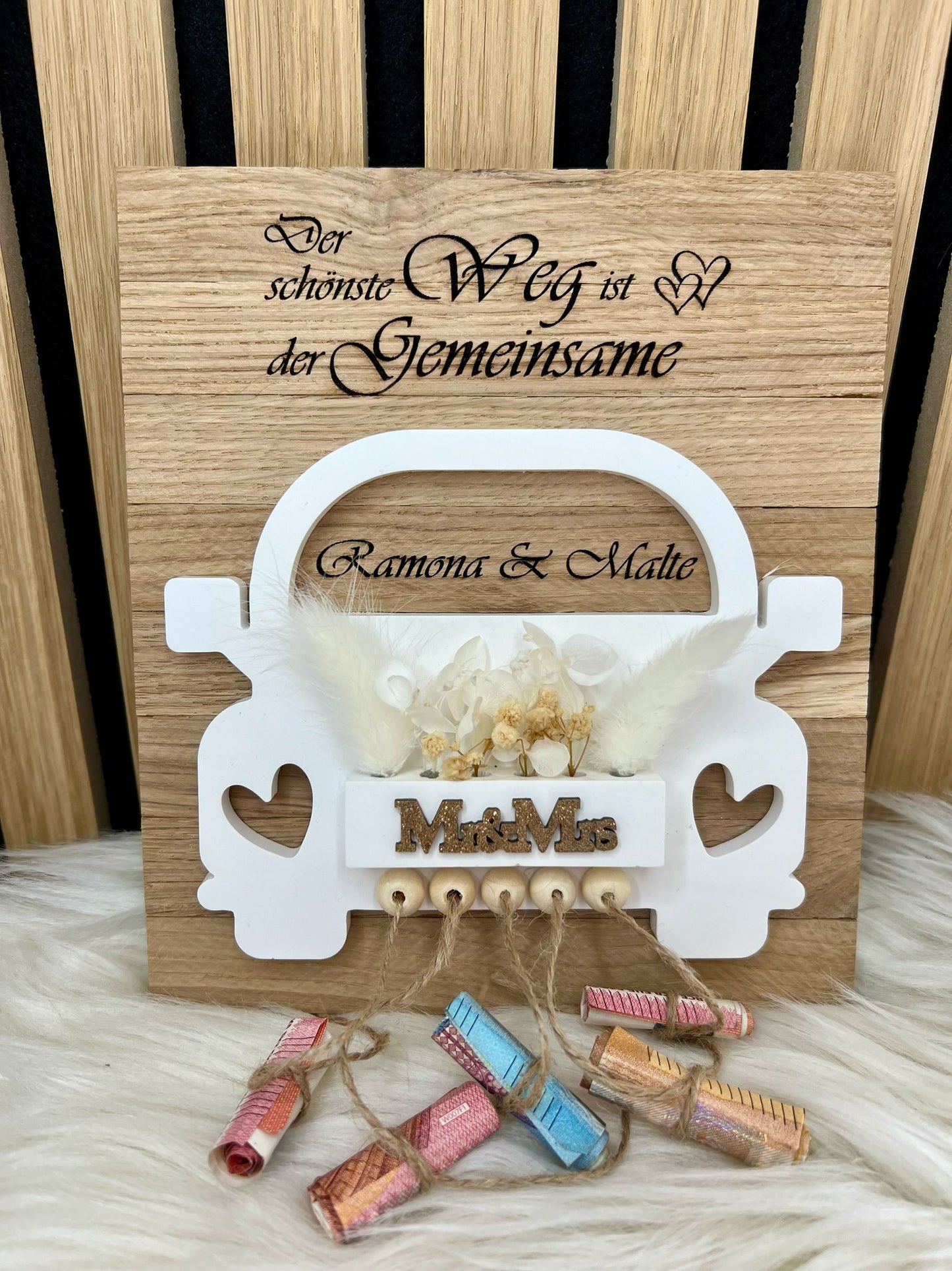 Personalisiertes Hochzeitsgeschenk – Geldgeschenk Auto aus Holz | Mr & Mrs | Geschenk zur Hochzeit & Trauung
