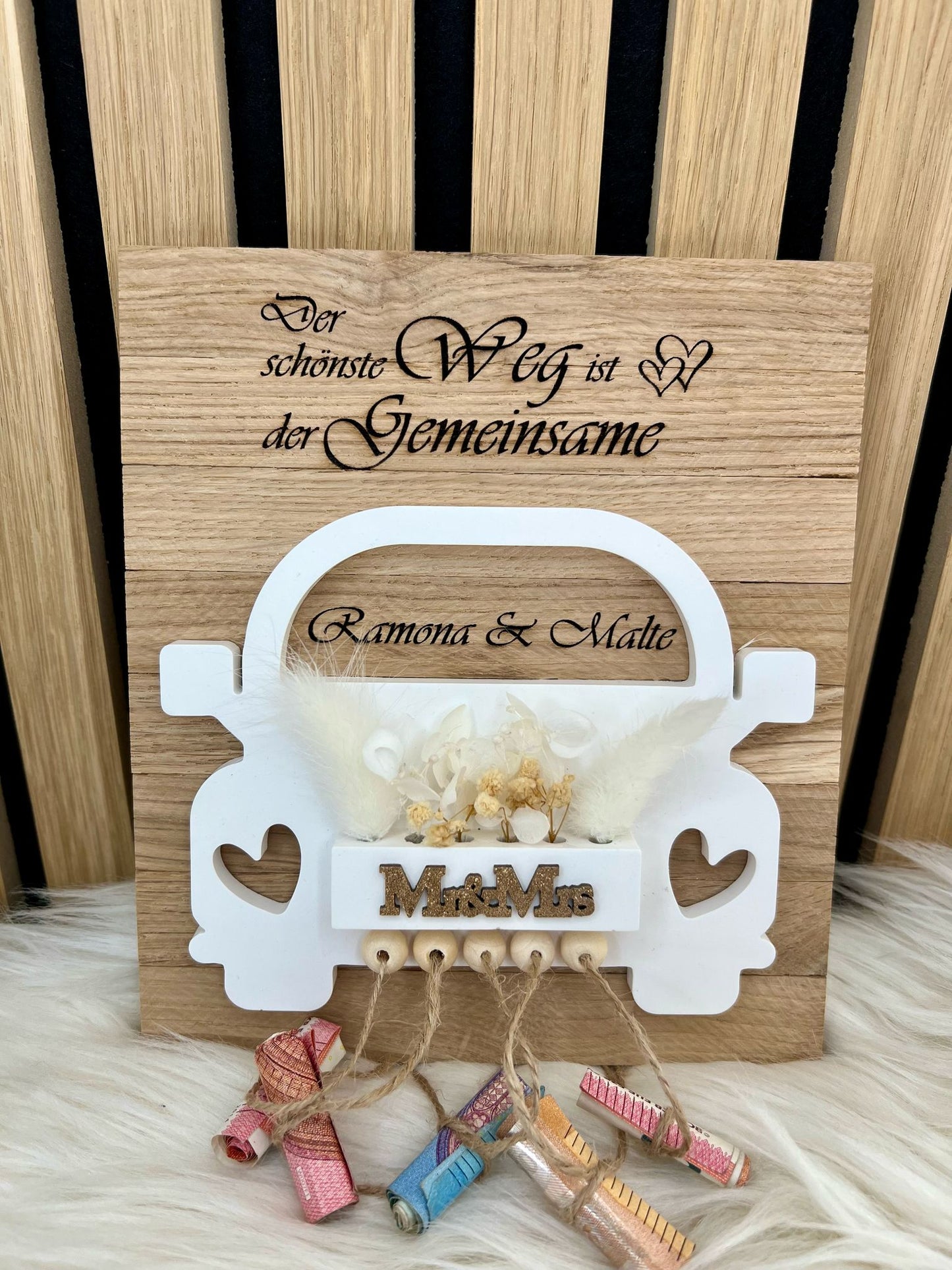Personalisiertes Hochzeitsgeschenk – Geldgeschenk Auto aus Holz | Mr & Mrs | Geschenk zur Hochzeit & Trauung